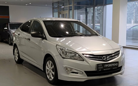 Hyundai Solaris II рестайлинг, 2015 год, 830 000 рублей, 3 фотография