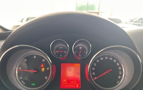 Opel Insignia II рестайлинг, 2013 год, 890 000 рублей, 20 фотография