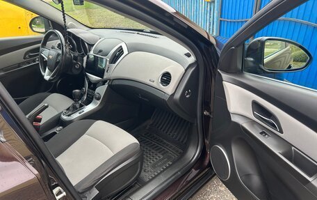 Chevrolet Cruze II, 2013 год, 780 000 рублей, 8 фотография