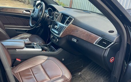 Mercedes-Benz GL-Класс, 2014 год, 2 500 000 рублей, 11 фотография