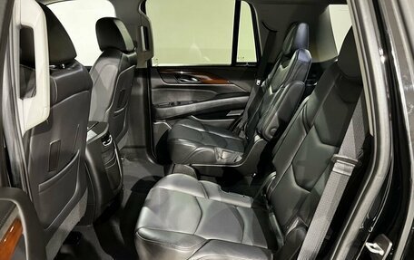 Cadillac Escalade IV, 2017 год, 4 590 000 рублей, 17 фотография