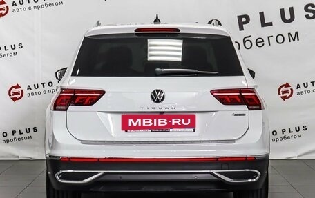 Volkswagen Tiguan II, 2021 год, 3 129 000 рублей, 4 фотография