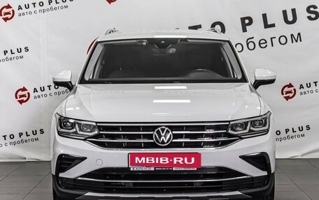 Volkswagen Tiguan II, 2021 год, 3 129 000 рублей, 3 фотография