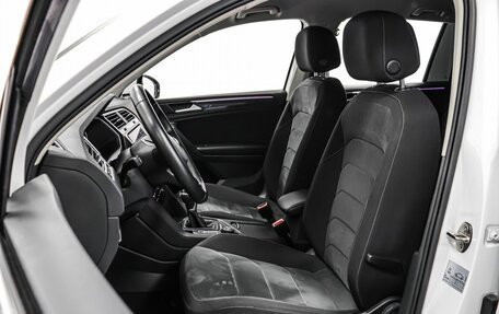 Volkswagen Tiguan II, 2021 год, 3 129 000 рублей, 8 фотография