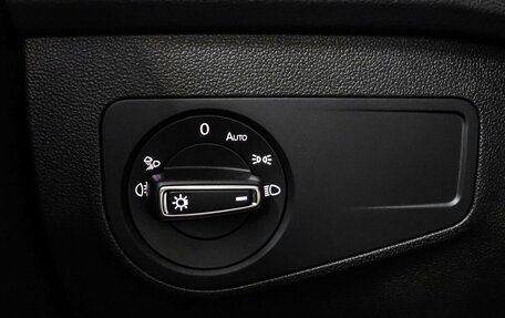 Volkswagen Tiguan II, 2021 год, 3 129 000 рублей, 13 фотография