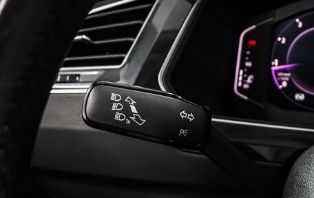 Volkswagen Tiguan II, 2021 год, 3 129 000 рублей, 14 фотография