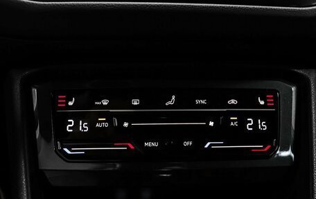 Volkswagen Tiguan II, 2021 год, 3 129 000 рублей, 20 фотография