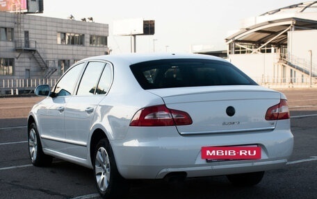 Skoda Superb III рестайлинг, 2012 год, 1 400 000 рублей, 7 фотография