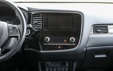 Mitsubishi Outlander III рестайлинг 3, 2020 год, 2 249 000 рублей, 14 фотография