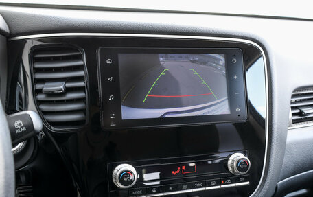 Mitsubishi Outlander III рестайлинг 3, 2020 год, 2 249 000 рублей, 18 фотография