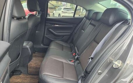 Mazda 3, 2022 год, 1 250 000 рублей, 13 фотография