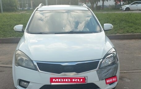 KIA cee'd I рестайлинг, 2011 год, 550 000 рублей, 2 фотография
