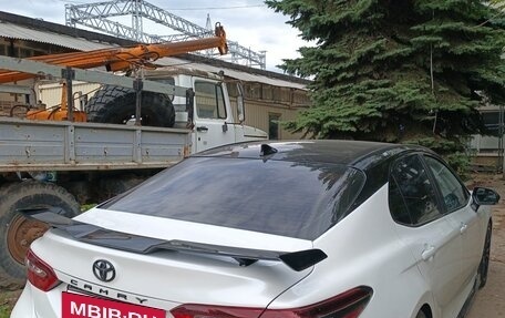 Toyota Camry, 2021 год, 2 990 000 рублей, 3 фотография