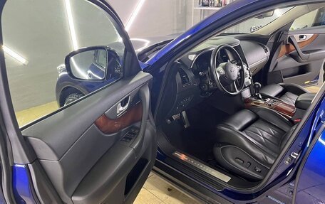 Infiniti QX70, 2014 год, 3 700 000 рублей, 5 фотография