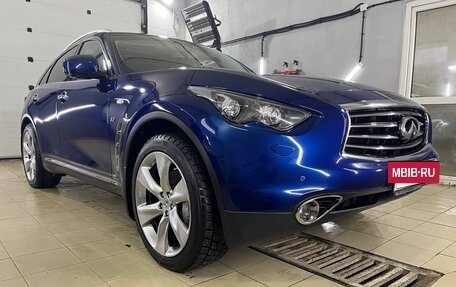 Infiniti QX70, 2014 год, 3 700 000 рублей, 2 фотография