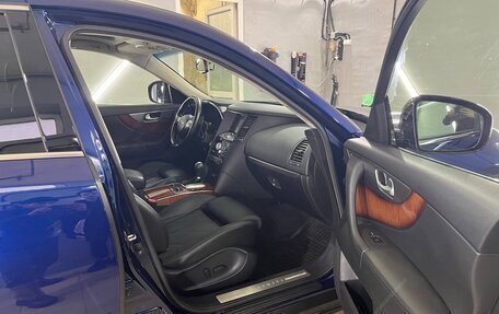 Infiniti QX70, 2014 год, 3 700 000 рублей, 7 фотография