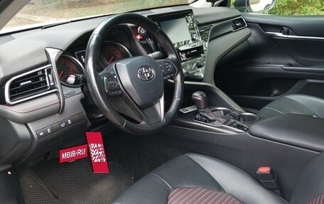 Toyota Camry, 2021 год, 2 990 000 рублей, 6 фотография