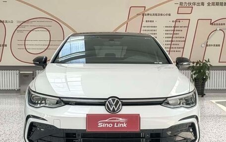 Volkswagen Golf VIII, 2023 год, 2 100 000 рублей, 3 фотография