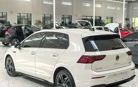 Volkswagen Golf VIII, 2023 год, 2 100 000 рублей, 6 фотография