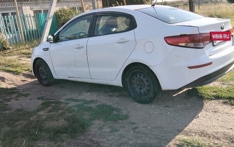 KIA Rio III рестайлинг, 2015 год, 490 000 рублей, 2 фотография