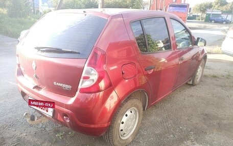 Renault Sandero I, 2010 год, 400 000 рублей, 4 фотография