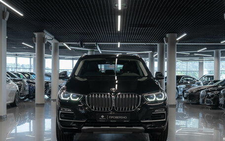 BMW X5, 2019 год, 6 280 000 рублей, 3 фотография