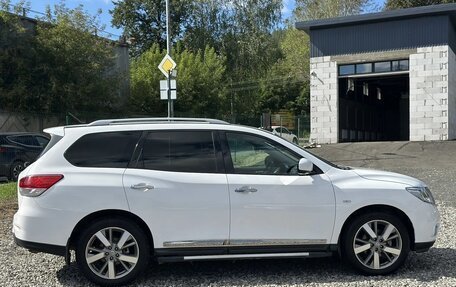 Nissan Pathfinder, 2016 год, 1 639 000 рублей, 6 фотография