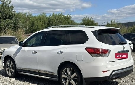 Nissan Pathfinder, 2016 год, 1 639 000 рублей, 3 фотография