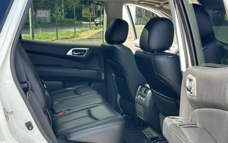 Nissan Pathfinder, 2016 год, 1 639 000 рублей, 26 фотография
