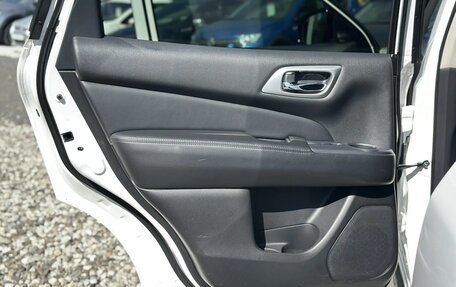 Nissan Pathfinder, 2016 год, 1 639 000 рублей, 19 фотография