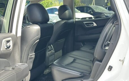 Nissan Pathfinder, 2016 год, 1 639 000 рублей, 18 фотография