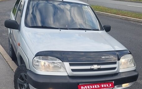 Chevrolet Niva I рестайлинг, 2005 год, 410 000 рублей, 1 фотография