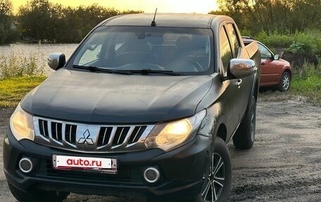 Mitsubishi L200 IV рестайлинг, 2015 год, 1 350 000 рублей, 1 фотография