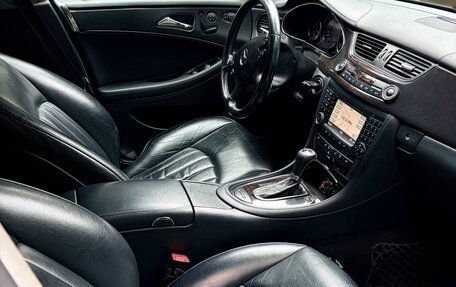 Mercedes-Benz CLS, 2005 год, 1 150 000 рублей, 12 фотография