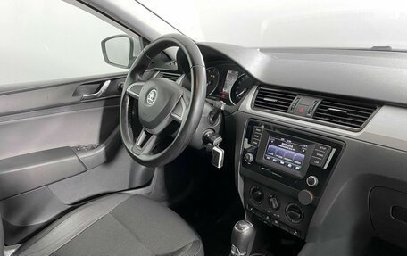 Skoda Rapid I, 2016 год, 845 000 рублей, 13 фотография