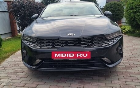 KIA K5, 2021 год, 2 500 000 рублей, 2 фотография