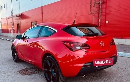 Opel Astra J, 2013 год, 990 000 рублей, 2 фотография
