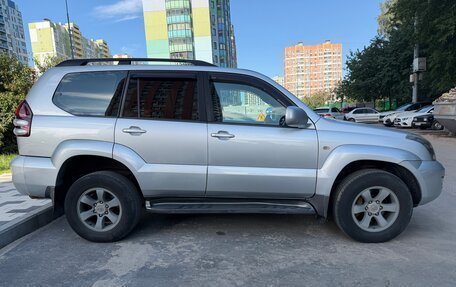 Toyota Land Cruiser Prado 120 рестайлинг, 2007 год, 1 690 000 рублей, 5 фотография