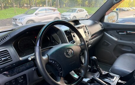 Toyota Land Cruiser Prado 120 рестайлинг, 2007 год, 1 690 000 рублей, 8 фотография