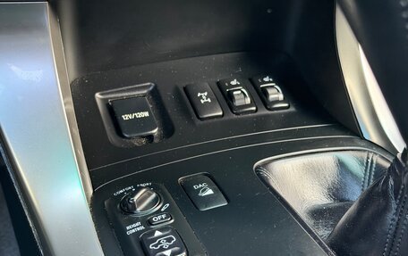Toyota Land Cruiser Prado 120 рестайлинг, 2007 год, 1 690 000 рублей, 11 фотография