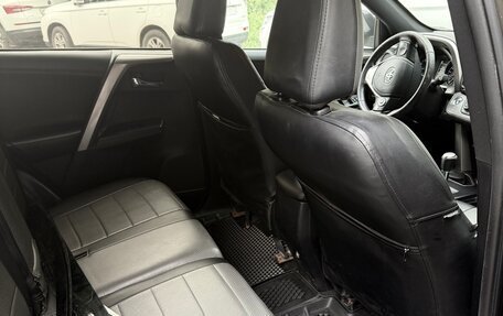 Toyota RAV4, 2019 год, 2 400 000 рублей, 6 фотография