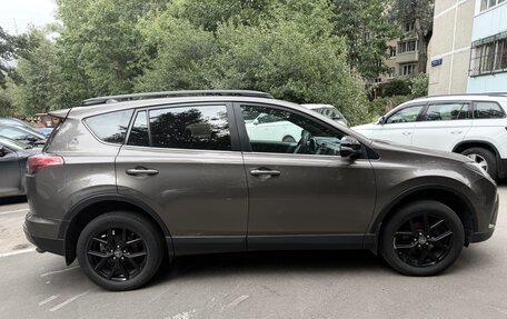 Toyota RAV4, 2019 год, 2 400 000 рублей, 4 фотография