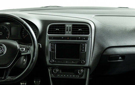 Volkswagen Polo VI (EU Market), 2016 год, 849 585 рублей, 14 фотография