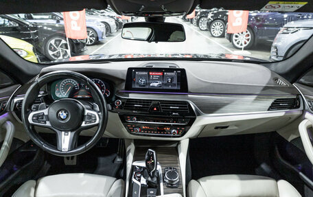 BMW 5 серия, 2019 год, 3 549 700 рублей, 21 фотография
