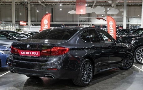 BMW 5 серия, 2019 год, 3 549 700 рублей, 10 фотография