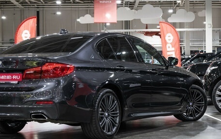 BMW 5 серия, 2019 год, 3 549 700 рублей, 11 фотография