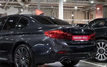 BMW 5 серия, 2019 год, 3 549 700 рублей, 15 фотография
