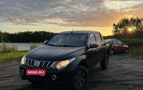 Mitsubishi L200 IV рестайлинг, 2015 год, 1 350 000 рублей, 3 фотография