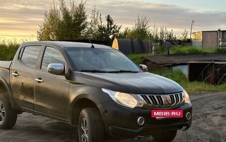 Mitsubishi L200 IV рестайлинг, 2015 год, 1 350 000 рублей, 6 фотография