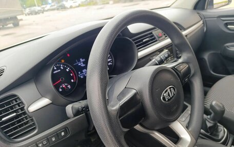 KIA Rio IV, 2017 год, 990 000 рублей, 11 фотография